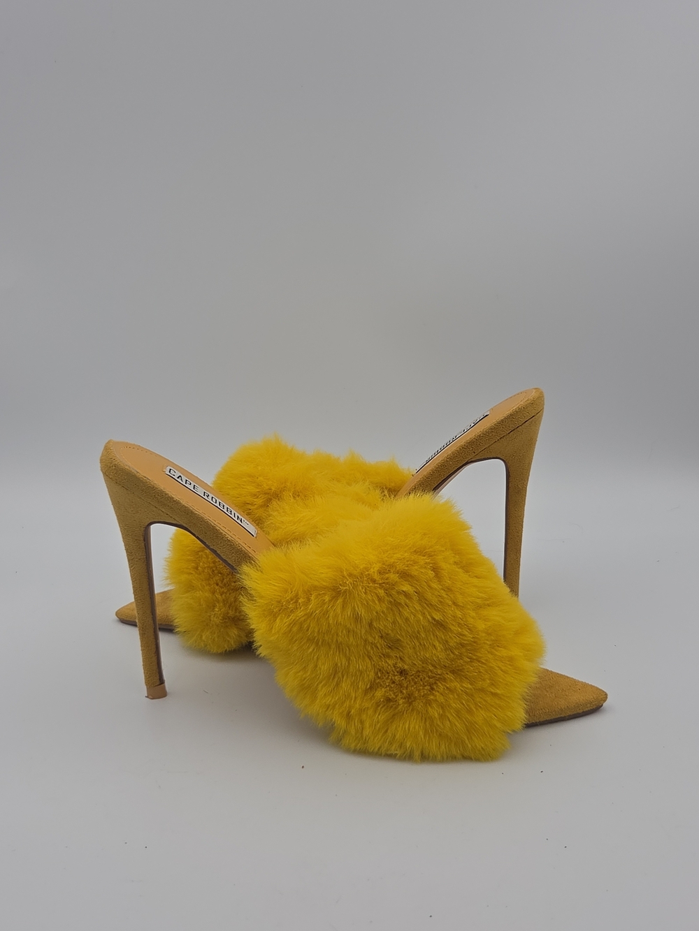 Cape Robbin Yellow Fuzzy Slide Mules Size 8 - Picture 6 of 12